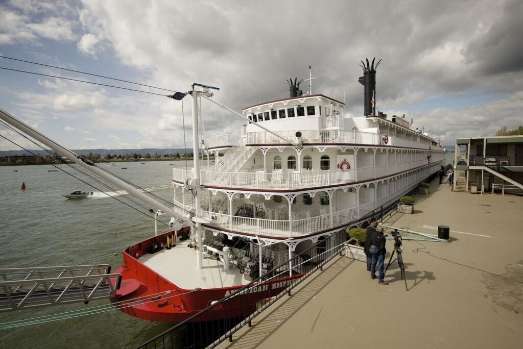 Can I Take A Riverboat Tour In Vancouver Washington